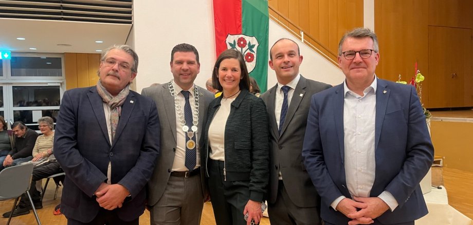 Auch Gäste aus dem Landtag und dem Kreis Darmstadt-Dieburg sind der Einladung gefolgt.