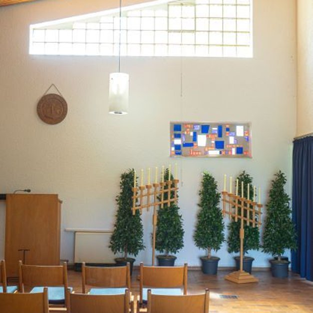 Trauerhalle - Friedhof Rohrbach Trauerhalle - Friedhof Rohrbach