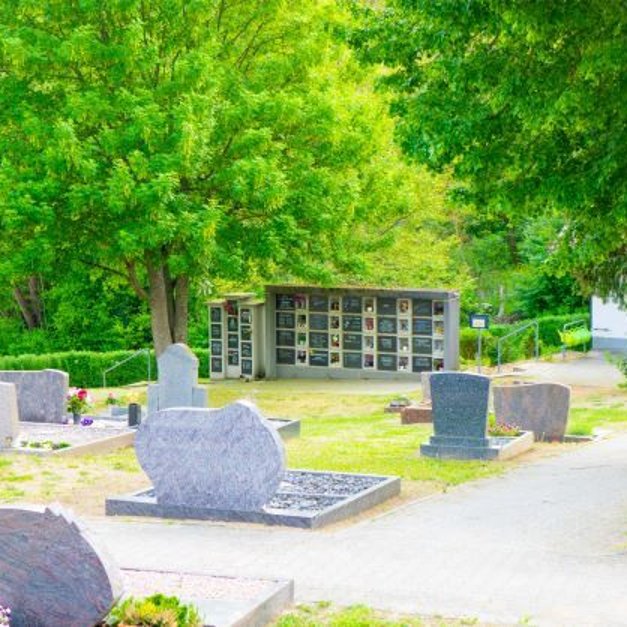 Urnen Bestattung - Friedhof Wembach-Hahn